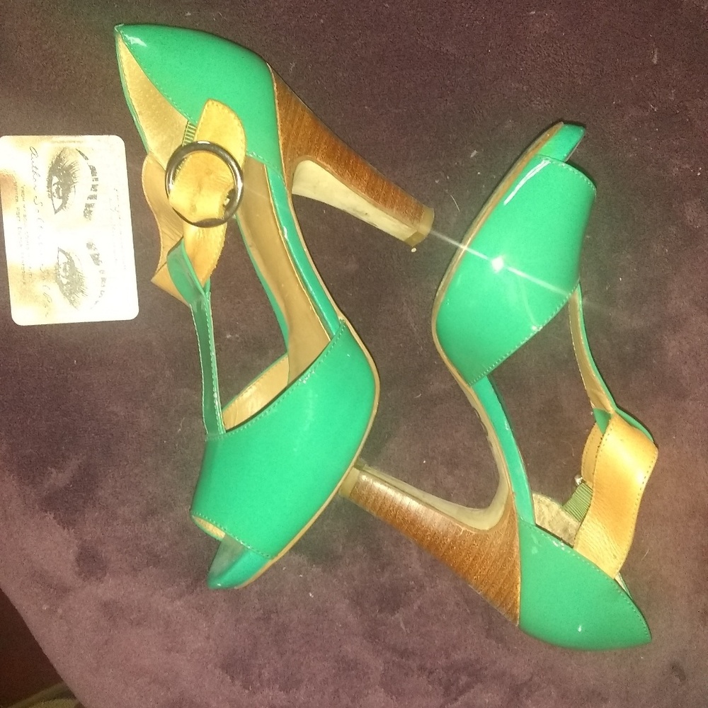 Seagreen pumps